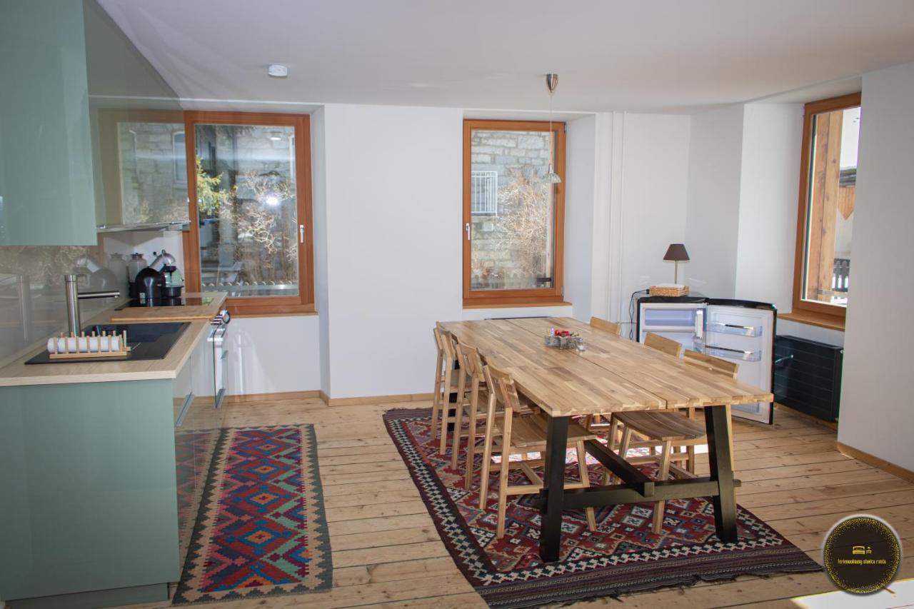 Ferienwohnungen Haus Alte Baeckerei 란다 외부 사진