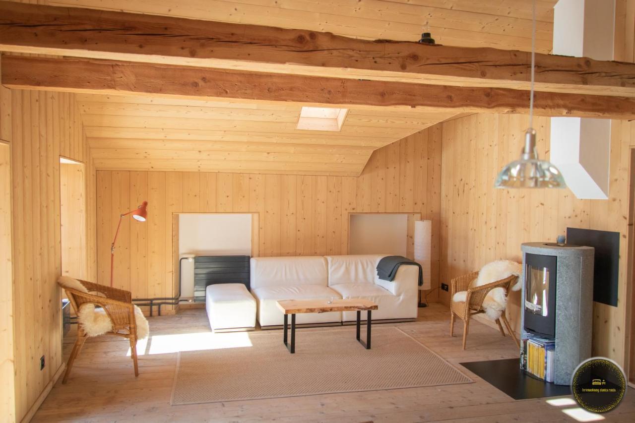 Ferienwohnungen Haus Alte Baeckerei 란다 외부 사진