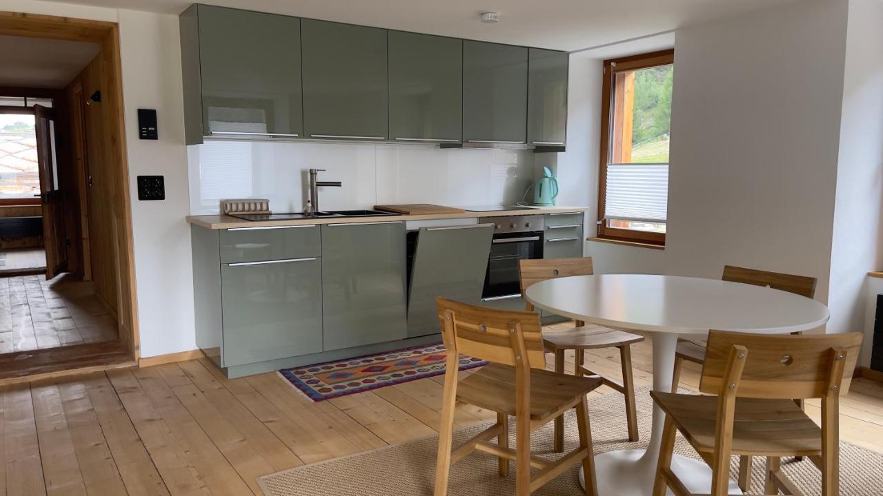 Ferienwohnungen Haus Alte Baeckerei 란다 외부 사진